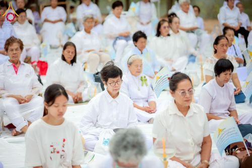 ภาพ No.261874:วันที่ 14 ตุลาคม พ.ศ. 2568 พิธีกลั่นแผ่นดิน โปรยทรายตอกเสาเข็มมหามงคลต้นแรก  สร้างองค์พระเจดีย์และจุดประทีปถวายเป็นพุทธบูชา ณ ศูนย์ปฏิบัติธรรมชัยนาท ต.ธรรมามูล อ.ชัยนาท จ.ชัยนาท