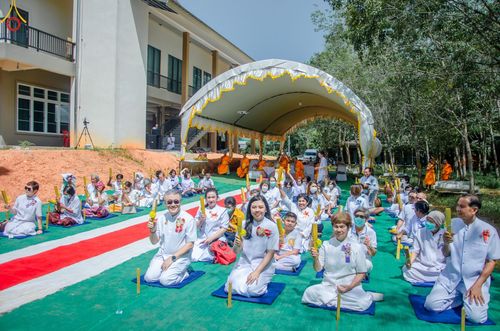 ภาพ No.83090:พิธีทอดผ้าป่าและพิธีตอกเสาเข็มมงคลสถาปนา  กุฏิพระผู้ปราบมาร  พระมงคลเทพมุนี (สด จนฺทสโร)  ณ ศูนย์ปฏิบัติธรรมพัทลุง อ.เขาชัยสน จ.พัทลุง ในวันเสาร์ ที่ 24 มิถุนายน พ.ศ.2566