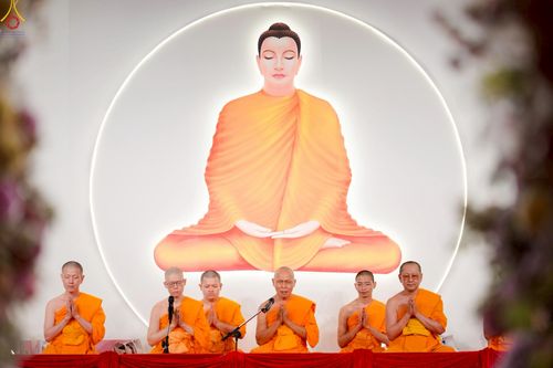 ภาพ No.271467:วันอาทิตย์ที่ 26 ตุลาคม พ.ศ. 2568 พิธีทอดกฐินครบรอบ 30 ปี  วัดพระธรรมกายไทเป และพิธีถวายมหาสังฆทาน 83 รูป  บูชาธรรม 81 ปี หลวงพ่อธัมมชโย