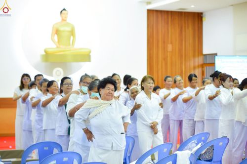 ภาพ No.250049:วันที่ 26-28 กันยายน พ.ศ. 2568 โครงการอบรมอุบาสกแก้ว อุบาสิกาแก้ว รุ่นที่ 3 ตัวแทนทอดกฐินสามัคคีทั่วไทย 30,000 วัด ณ ศูนย์ปฏิบัติธรรมจันทบุรี จ.จันทบุรี