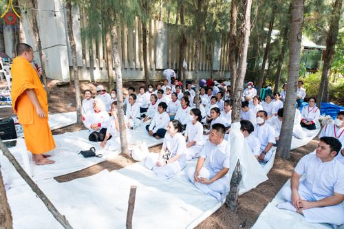 ภาพ No.107634:V.4 ทุ่มใจ การเตรียมงาน เก็บงาน การรับบุญของเจ้าหน้าที่หน่วยงานต่างๆ เพื่อโครงการธรรมยาตรา กตัญญูบูชามหาปูชนียาจารย์ พระมงคลเทพมุนี (สด จนฺทสโร) พระผู้ปราบมาร อนุสรณ์สถาน 7 แห่ง ปีที่ 12 ระหว่างวันที่ 2 - 31 มกราคม พ.ศ.2567