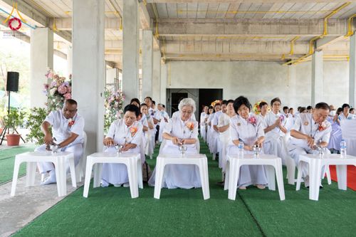 ภาพ No.157205:พิธีทอดผ้าป่าติดตั้งอิฐมวลเบาและฝ้าเพดาน ณ ศูนย์ปฏิบัติธรรมน้ำใสใจสว่าง บางกอกน้อย กรุงเทพมหานคร วันเสาร์ที่ 14 กันยายน พ.ศ. 2567