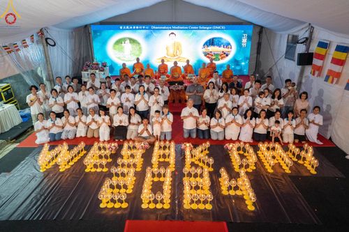 ภาพ No.137918:กิจกรรมวันวิสาขบูชา  ศูนย์ปฏิบัติธรรมกัวลาลัมเปอร์ ประเทศมาเลเซีย ระหว่างวันที่ 19-22 พฤษภาคม พ.ศ. 2567