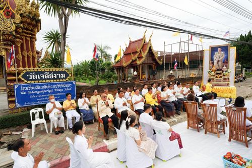 ภาพ No.146231:ตักบาตรพระ 1,384 รูป ทำบุญเมืองฝางครบรอบ 1,383 ปี ถวายเป็นพระราชกุศลแด่พระบาทสมเด็จพระเจ้าอยู่หัว เนื่องในโอกาสพระราชพิธีมหามงคล เฉลิมพระชนมพรรษา 6 รอบ 72 พรรษา วันเสาร์ที่ 27 กรกฎาคม พ.ศ.2567  ณ ถนนหน้าที่ว่าการอำเภอฝาง จ.เชียงใหม่