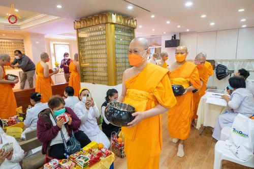 ภาพ No.68041:พิธีบรรพชาสามเณร รุ่นที่ 9 ประจำปี 2565 ณ วัดพระธรรมกายฮ่องกง ประเทศสาธารณรัฐประชาชนจีน วันที่ 24 ธันวาคม พ.ศ. 2565