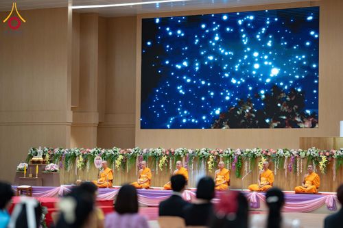 ภาพ No.196035:ผู้ว่าปทุมฯ เปิดงานวันครู ครั้งที่ 69 พ.ศ. 2568 จังหวัดปทุมธานี “เรียนดี มีความสุข : ครูไทยร่วมใจปฏิวัติการศึกษา เด็กฉลาดคิด ฉลาดทำ” ณ วัดพระธรรมกาย - รวมใจระลึกถึงพระคุณบูรพาจารย์ ยกย่องเชิดชูเกียรติผู้ประกอบวิชาชีพทางการศึกษาที่ประกอบคุณงามความดี 