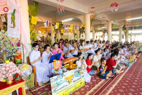 ภาพ No.171696:พิธีทอดกฐิน ณ วัดมหาโพธิ์ จ.ลพบุรี ในโครงการกฐินสามัคคีทั่วไทย 30,000 วัด บูชาธรรม 80 ปี หลวงพ่อธัมมชโย โดยคณะศิษยานุศิษย์วัดพระธรรมกาย วันที่ 27 ตุลาคม พ.ศ. 2567