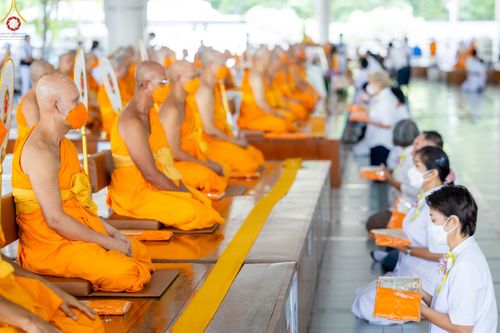 ภาพ No.86713:พิธีบุพเปตพลี  ครั้งที่ 139 ร่วมอุทิศบุญแด่หมู่ญาติที่ล่วงลับไปแล้ว และสืบทอดอายุพระพุทธศาสนา วันพฤหัสบดีที่ 31 สิงหาคม พ.ศ.2566 วันพระขึ้น 15 ค่ำ เดือน 9 ณ หอฉันคุณยายอาจารย์ฯ วัดพระธรรมกาย