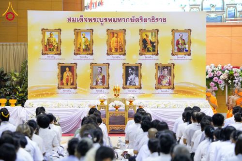 ภาพ No.120771:องค์กรปกครองส่วนท้องถิ่นปทุมฯ ร่วมคณะสงฆ์ ภาครัฐ ภาคเอกชน คณะศิษย์วัดพระธรรมกาย รวมใจพสกนิกรบำเพ็ญกุศลอุทิศถวายสมเด็จพระบูรพมหากษัตริยาธิราช พร้อมด้วยบูรพาจารย์ ผู้มีอุปการคุณต่อพระพุทธศาสนา และแผ่นดิน