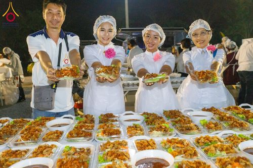 ภาพ No.119913:พิธีถวายภัตตาหารเป็นสังฆทาน แด่คณะพระธรรมยาตรา ปีที่ 12 วันที่ 28 มกราคม พ.ศ. 2567 ณ อนุสรณ์สถานบางปลา จ.นครปฐม