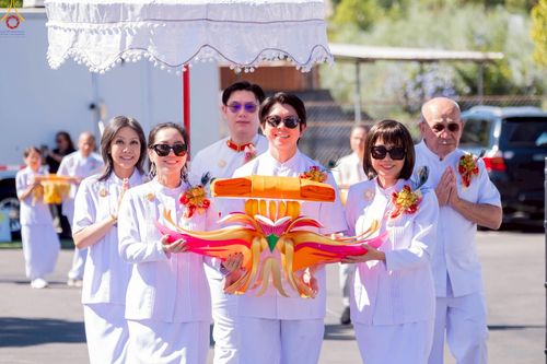 ภาพ No.259301:วันอาทิตย์ที่ 12 ตุลาคม พ.ศ. 2568 พิธีทอดกฐินบรมจักรพรรดิ สร้างอุโบสถ 82 ปี บูชาธรรมหลวงพ่อธัมมชโย ณ วัดพระธรรมกายแคลิฟอร์เนีย ประเทศสหรัฐอเมริกา 