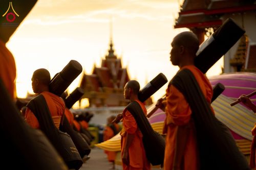 ภาพ No.197049:พระธรรมยาตราปฏิบัติธรรม และถ่ายภาพหมู่ประวัติศาสตร์ ณ วัดโบสถ์(บน) ตำบลบางคูเวียง อำเภอบางกรวย จังหวัดนนทบุรี ในโครงการธรรมยาตรา กตัญญูบูชา มหาปูชนียาจารย์ พระมงคลเทพมุนี(สด จนฺทสโร) พระผู้ปราบมาร อนุสรณ์สถาน 7 แห่ง ปีที่ 13 วันที่ 18 มกราคม พ.ศ. 2568