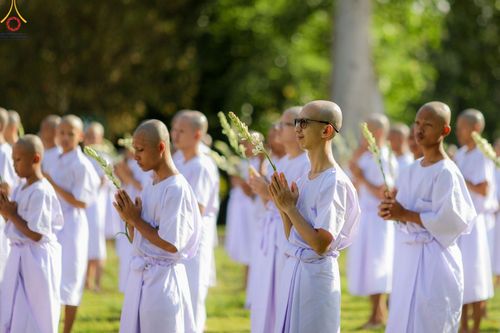 ภาพ No.103048:พิธีวันทาเจดีย์ พิธีเวียนประทักษิณ ธรรมทายาทชาวอินโดนีเซียกว่า 1,000 คน ณ มหาเจดีย์บุโรพุทโธ ประเทศอินโดนีเซีย ในวันที่ 19 ธันวาคม พ.ศ. 2566