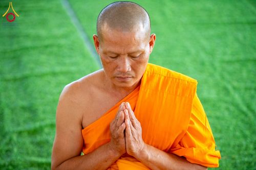 ภาพ No.181523:พิธีขอขมาผู้ปกครอง, พิธีมอบบาตรผ้าไตร, พิธีบรรพชาสามเณร โดยพระครูวิบูลย์เจติยาทร รองเจ้าคณะจังหวัดลำพูน ณ ธุดงคสถานลำพูน ต.เหล่ายาว  อ.บ้านโฮ่ง จ.ลำพูน วันที่ 5 ธันวาคม พ.ศ. 2567