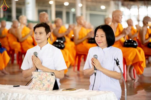 ภาพ No.137157:พิธีตักบาตร และปฏิบัติธรรม ในวันวิสาขบูชา วันพุธที่ 22 พฤษภาคม พ.ศ. 2567 ( วันพระขึ้น15 ค่ำ เดือน 6 ) ณ วัดพระธรรมกาย จ.ปทุมธานี