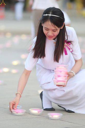 ภาพ No.240968:วันพุธที่ 27 สิงหาคม พ.ศ. 2568 พิธีจุดประทีป ในวันธรรมชัย ณ วัดพระธรรมกาย