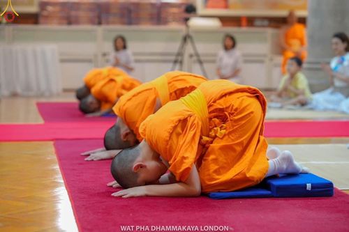 ภาพ No.149373:วัดพระธรรมกายลอนดอน สหราชอาณาจักร  ได้จัดพิธีบรรพชาสามเณรยุวธรรมทายาท  ในวันจันทร์ที่ 12 สิงหาคม พ.ศ. 2567