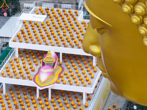 ภาพ No.118979:คณะพุทธบุตรธรรมยาตราร่วมปฏิบัติธรรม และถ่ายภาพหมู่ประวัติศาสตร์ ในโครงการธรรมยาตราฯ ปีที่ 12  วันที่ 25 มกราคม พ.ศ. 2567  ณ อาคารธรรมยาตรา กตัญญูบูชามหาปูชนียาจารย์  ตรงข้ามวัดปากน้ำภาษีเจริญ จ.กรุงเทพมหานคร