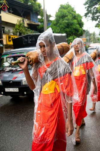 ภาพ No.140923:PhotoStory มหาศรัทธา ธรรมยาตราศรีลังกา EP.5 โครงการสยาม-ลังกา ธรรมยาตรา ฉลองเทศกาลวิสาขบูชาแห่งชาติ ศรีลังกา บูชาธรรม 80 ปีหลวงพ่อธัมมชโย เส้นทางจาก เมืองดัมบูลลา ไปยัง เมืองมาตะเล ตั้งแต่วันที่ 17-20 พฤษภาคม พ.ศ.2567