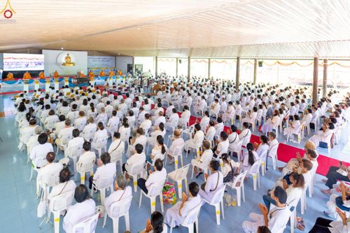 ภาพ No.255847:วันที่ 14 ตุลาคม พ.ศ. 2568 พิธีทอดกฐินสามัคคีทั่วไทย 30,000 วัด โดยคณะศิษยานุศิษย์ บูชาธรรม 81 ปี หลวงพ่อธัมมชโย ณ ศูนย์ปฏิบัติธรรมชัยนาท ต.ธรรมามูล อ.ชัยนาท จ.ชัยนาท