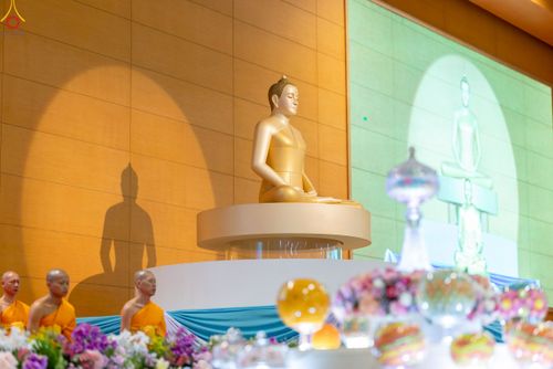 ภาพ No.243597:วันอาทิตย์ที่ 7 กันยายน พ.ศ. 2568 พิธีบูชาครูผู้ค้นพบวิชชาธรรมกาย , พิธีบูชาข้าวพระ ณ สภาธรรมกายสากล วัดพระธรรมกาย