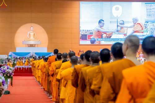 ภาพ No.236204:วันที่ 3 สิงหาคม พ.ศ. 2568 พิธีมุทิตาสักการะพระภิกษุ ผู้สอบได้เปรียญธรรม 9 ประโยค ระดับโลก ปีที่ 37, พิธีมอบโล่และทุนการศึกษา สำนักเรียนบาลีดีเด่นทั่วประเทศ ณ ห้องแก้วสารพัดนึก 1 วัดพระธรรมกาย