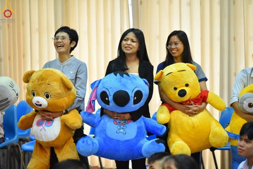 ภาพ No.103960:วันรวมพลังเด็กดี V-star ผู้นำฟื้นฟูศีลธรรมโลก จังหวัดจันทบุรี วันพุธที่ 13 ธันวาคม พ.ศ. 2566 ณ โรงเรียนศรียานุสรณ์จังหวัดจันทบุรี