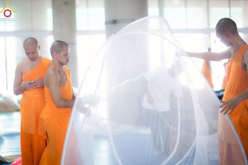 ภาพ No.218256:วันที่ 12-18 เมษายน พ.ศ. 2568 พระภิกษุและเจ้าหน้าที่อาสาสมัคร เตรียมพื้นที่ต้อนรับพักค้างพระสังฆาธิการ เนื่องในงานวันคุ้มครองโลก 22 เมษายน พ.ศ. 2568