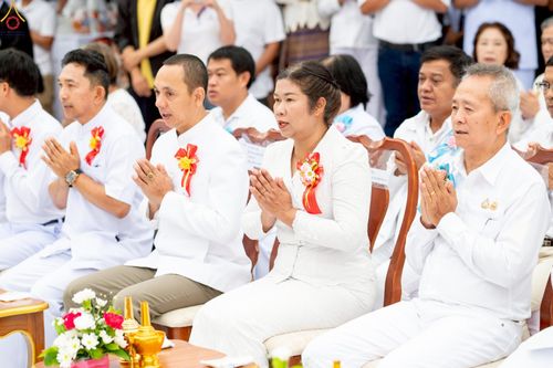 ภาพ No.245238:วันอาทิตย์ที่ 14 กันยายน พ.ศ. 2568 ตักบาตรพระ 555 รูป มหากุศล  น้อมถวายเป็นพุทธบูชา ณ หอนาฬิกาเบตง อ.เบตง จ.ยะลา