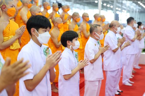 ภาพ No.76998:พิธีหล่อพระบรมพุทธเจ้า ในวันมาฆบูชา อาทิตย์ต้นเดือนที่ 6 มีนาคม พ.ศ. 2566 ณ วัดพระธรรมกาย จ.ปทุมธานี