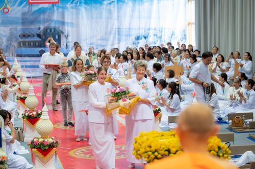ภาพ No.256030:วันที่ 12 ตุลาคม พ.ศ. 2568 พิธีทอดกฐินวัดพระธรรมกายสวิตเซอร์แลนด์  ณ หอประชุมโรงเรียน Obergoldbach เมือง Bern ประเทศสวิตเซอร์แลนด์