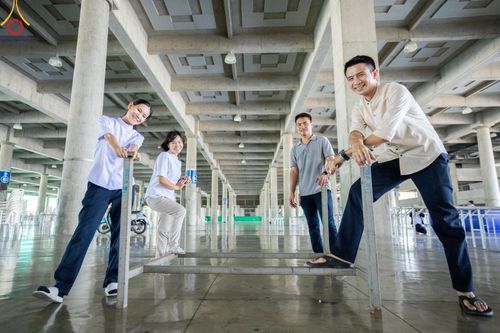 ภาพ No.60511:V.38 ทุ่มพลังเพื่อพ่อครบ 80 ปี ภาพการเตรียมงานของหน่วยงานต่างๆ เพื่อพิธีฉลองอายุวัฒนมงคล 80 ปี หลวงพ่อธัมมชโย และรับถวายมหาสังฆทาน 10,000 กว่าวัดทั่วประเทศ ในวันคุ้มครองโลก วันจันทร์ที่ 22 เมษายน พ.ศ. 2567