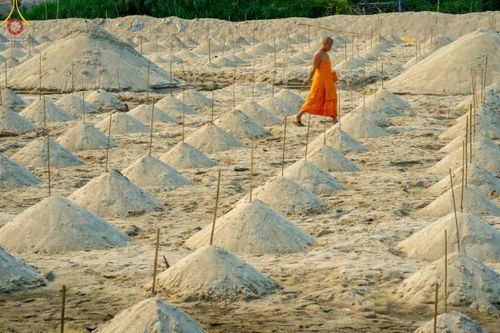 ภาพ No.140324:Photo Story มหัศจรรย์วัดดงดินแดง  EP.8  ภาพการเตรียมงาน การปฎิบัติงาน ของเหล่าผู้ทุ่มเทและเสียสละ เพื่อความสำเร็จของความมหัศจรรย์ ณ วัดดงดินแดง ต.ม่อนจอง อ.อมก๋อย จ.เชียงใหม่ วันที่ 1-7 เมษายน พ.ศ. 2567