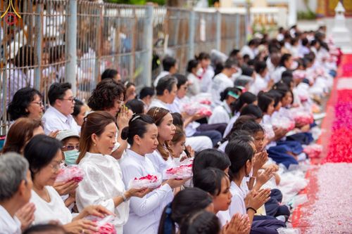 ภาพ No.128186:พิธีอัญเชิญพระบรมสารีริกธาตุ " ใจกลางเมืองนครหาดใหญ่ " เพื่อประดิษฐาน ณ มหารัตนเจดีย์สิริปทุมสวรรค์ (เจดีย์อริยพุทธะ 5 พระองค์) ศูนย์ปฏิบัติธรรมภาคใต้ อ.บางกล่ำ จ.สงขลา  วันที่ 9 มีนาคม พ.ศ.2567 (ชุดที่ 1)