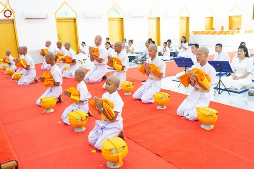 พิธีบรรพชาธรรมทายาท ในโครงการอุปสมบทบูชาธรรม มหาปูชนียาจารย์ พ.ศ. 2566 ณ วัดหนองไผ่ล้อม จ.ปราจีนบุรี วันที่ 2 ธันวาคม พ.ศ. 2566