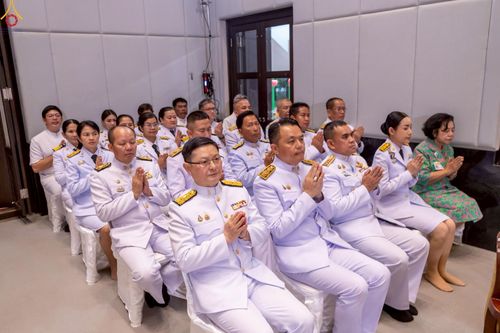 ภาพ No.230926:วันอังคารที่ 1 กรกฎาคม พ.ศ. 2568 ผู้ว่าราชการจังหวัดปทุมธานี เป็นประธานพิธีต้อนรับ สัญญาบัตร พัดยศ พระครูสัญญาบัตรสายต่างประเทศ วัดพระธรรมกาย ประจำปี พ.ศ. 2568 จำนวน 19 รูป