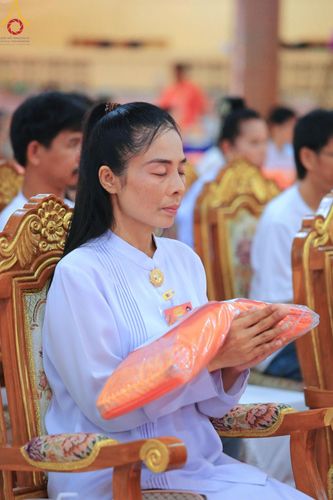 ภาพ No.166366:พิธีทอดกฐิน ณ วัดคูหาสุวรรณ จ.สุโขทัย ในโครงการกฐินสามัคคีทั่วไทย 30,000 วัด บูชาธรรม 80 ปี หลวงพ่อธัมมชโย โดยคณะศิษยานุศิษย์วัดพระธรรมกาย วันที่ 27 ตุลาคม พ.ศ. 2567
