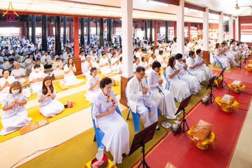 ภาพ No.198984:พิธีทอดผ้าป่าทำนุบำรุงศาสนสถาน ณ วัดบางปลา ตำบลบางปลา อำเภอบางเลน จังหวัดนครปฐม ในโครงการธรรมยาตรา กตัญญูบูชา มหาปูชนียาจารย์ พระมงคลเทพมุนี(สด จนฺทสโร) พระผู้ปราบมาร อนุสรณ์สถาน 7 แห่ง ปีที่ 13 วันที่ 21 มกราคม พ.ศ. 2568