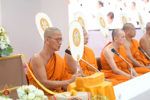 ภาพ No.262469:วันที่ 30 ตุลาคม พ.ศ. 2568 พสกนิกรอำเภอคลองหลวง จัดพิธีบำเพ็ญกุศลสัตตมวาร ถวายพระราชกุศลแด่สมเด็จพระพันปีหลวง ณ วัดพระธรรมกาย