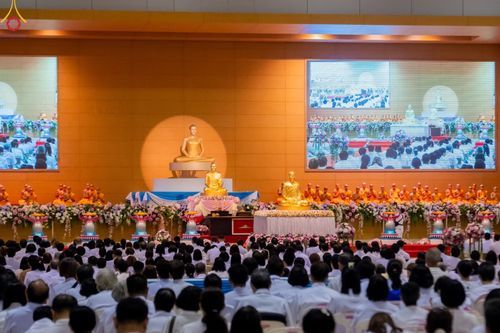 ภาพ No.88895:พิธีบูชาครูผู้ค้นพบวิชชาธรรมกาย วันศุกร์ที่ 29 กันยายน พ.ศ. 2566 วันเพ็ญขึ้น 15 ค่ำ เดือน 10 ณ วัดพระธรรมกาย