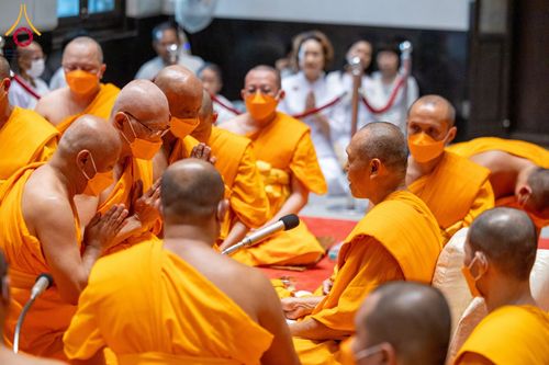 ภาพ No.62102:พิธีอุปสมบทในโครงการอุปสมบทหมู่ บูชาธรรมหลวงพ่อธัมมชโย พ.ศ.2567 ณ อุโบสถ วัดพระธรรมกาย จ.ปทุมธานี วันที่ 13-15 เมษายน พ.ศ. 2567