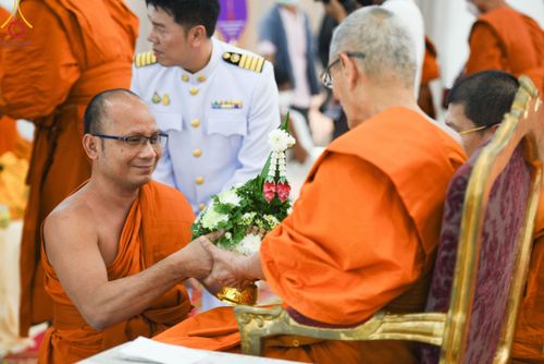 ภาพ No.103579:พิธีถวายจตุปัจจัย และภัตตาหารเป็นสังฆทาน , พิธีมอบอักษรสารตราตั้งฐานานุกรม และพัดยศ , การประชุมคณะสงฆ์ประจำจังหวัดสระบุรี  ณ ศูนย์ปฏิบัติธรรมจังหวัดสระบุรี อ.พระพุทธบาท จ.สระบุรี   วันอังคารที่ 19 ธันวาคม  พ.ศ. 2566