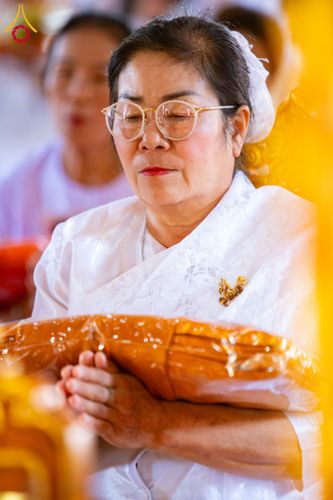 ภาพ No.173387:พิธีทอดกฐิน วัดทาป่าสัก จ.ลำพูน ในโครงการกฐินสามัคคีทั่วไทย 30,000 วัด บูชาธรรม 80 ปี หลวงพ่อธัมมชโย โดยคณะศิษยานุศิษย์วัดพระธรรมกาย วันที่ 3 พฤศจิกายน พ.ศ. 2567