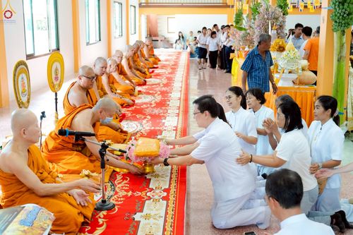 ภาพ No.250780:วันพุธที่ 8 ตุลาคม พ.ศ. 2568 พิธีทอดกฐินสามัคคีทั่วไทย 30,000 วัด โดยคณะศิษยานุศิษย์ บูชาธรรม 81 ปี หลวงพ่อธัมมชโย ณ วัดหนองโพธิ์ อ.กำแพงแสน จ.นครปฐม