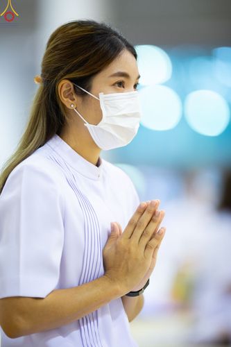 ภาพ No.84496:พิธีถวายผ้าอาบน้ำฝนและประทีปโคมไฟ ในวันอาสาฬหบูชา ณ ห้องแก้วสารพัดนึก 1 วัดพระธรรมกาย วันอังคารที่ 1 สิงหาคม พ.ศ. 2566