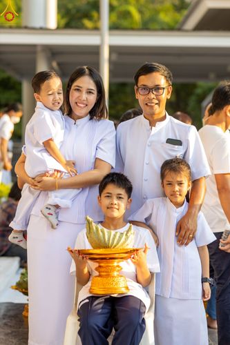 ภาพ No.78448:พิธีตัดปอยผม โครงการหน่อแก้วเปรียญธรรมรุ่นที่ 11  วันที่ 26 มีนาคม พ.ศ.2566  ณ หมู่กุฏิสามเณร อาคารค่ายจองแชมป์ วัดพระธรรมกาย