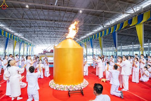 ภาพ No.87456:พิธีจุดเทียนใจ ไฟนิรันดร์ อนันตชัย วันอาทิตย์ที่ 10 กันยายน พ.ศ. 2566 ณ สภาธรรมกายสากล วัดพระธรรมกาย