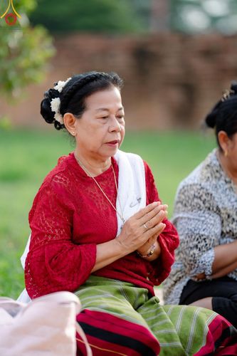 ภาพ No.138504:พิธีตักบาตร วัดราชบูรณะ จ.พระนครศรีอยุธยา วันที่ 25 พฤษภาคม พ.ศ.2567