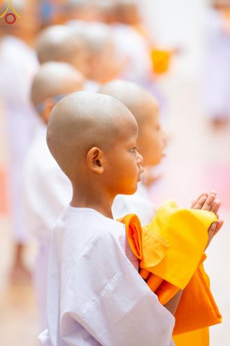 ภาพ No.215750:วันเสาร์ที่ 5 เมษายน พ.ศ. 2568 พิธีขอบรรพชา พิธีขอสรณคมน์และศีล  พิธีขอนิสสัย พิธีถวายบาตร ในโครงการบรรพชาสามเณรฟื้นฟูพระพุทธศาสนาทั่วไทย , โครงการหน่อแก้วเปรียญธรรม รุ่นที่ 13 ,  โครงการสามเณรยุวธรรมทายาท รุ่นที่ 33 , โครงการสามเณรมัชฌิมธรรมทายาท รุ่นที