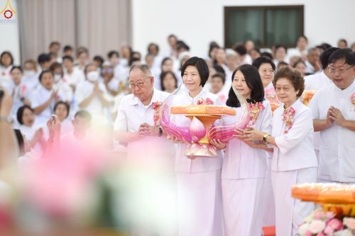 ภาพ No.241280:วันอาทิตย์ที่ 24 สิงหาคม พ.ศ.2568 พิธีปฐมผ้าป่าสถาปนาองค์พระเจดีย์เพื่อสร้างสันติภาพโลก พิธีไถ่ชีวิตโค สร้างมหากุศลด้วยการให้ชีวิตสัตว์เป็นทาน ณ ศูนย์ปฏิบัติธรรมสระบุรี อ.พระพุทธบาท จ.สระบุรี